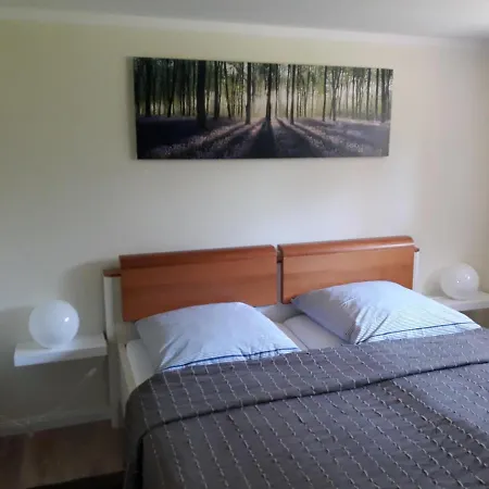 Unner Deck Aber Schick Apartment